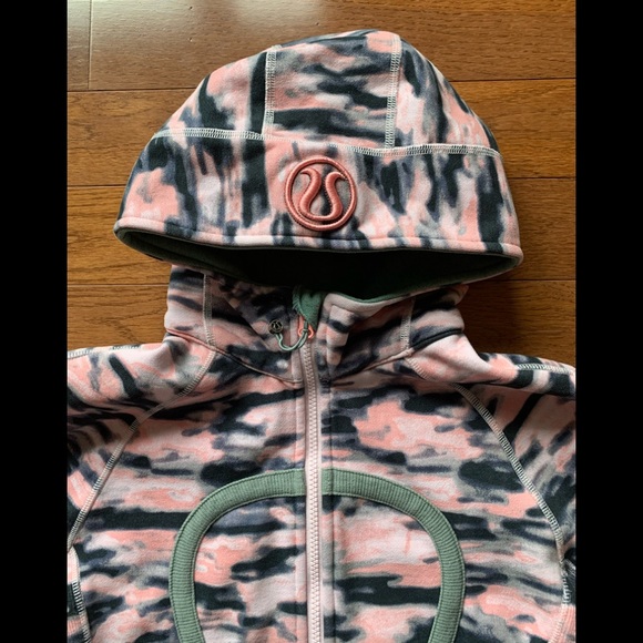 lululemon camo scuba